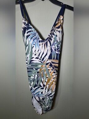 Hurley women’s one piece swimsuit size XS. Tropical palm leaf print